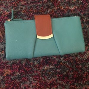 Snap closure purse